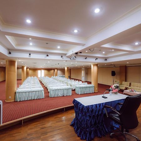 Hotel Morakot Twin Chumphon Esterno foto