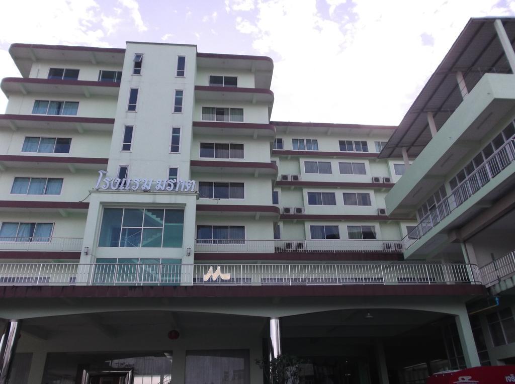 Hotel Morakot Twin Chumphon Esterno foto