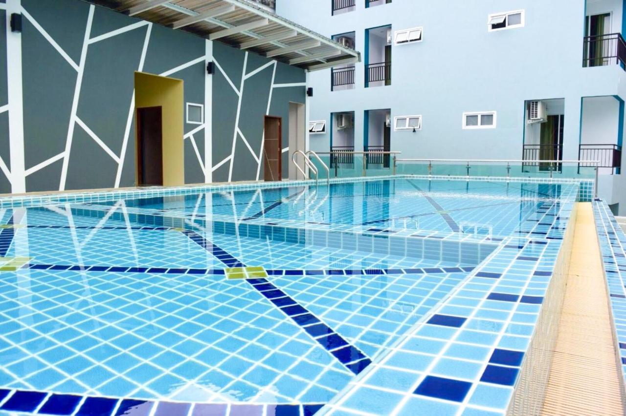 Hotel Morakot Twin Chumphon Esterno foto