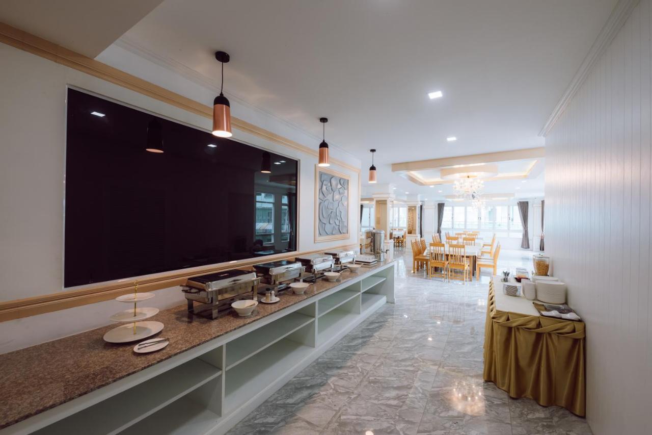 Hotel Morakot Twin Chumphon Esterno foto