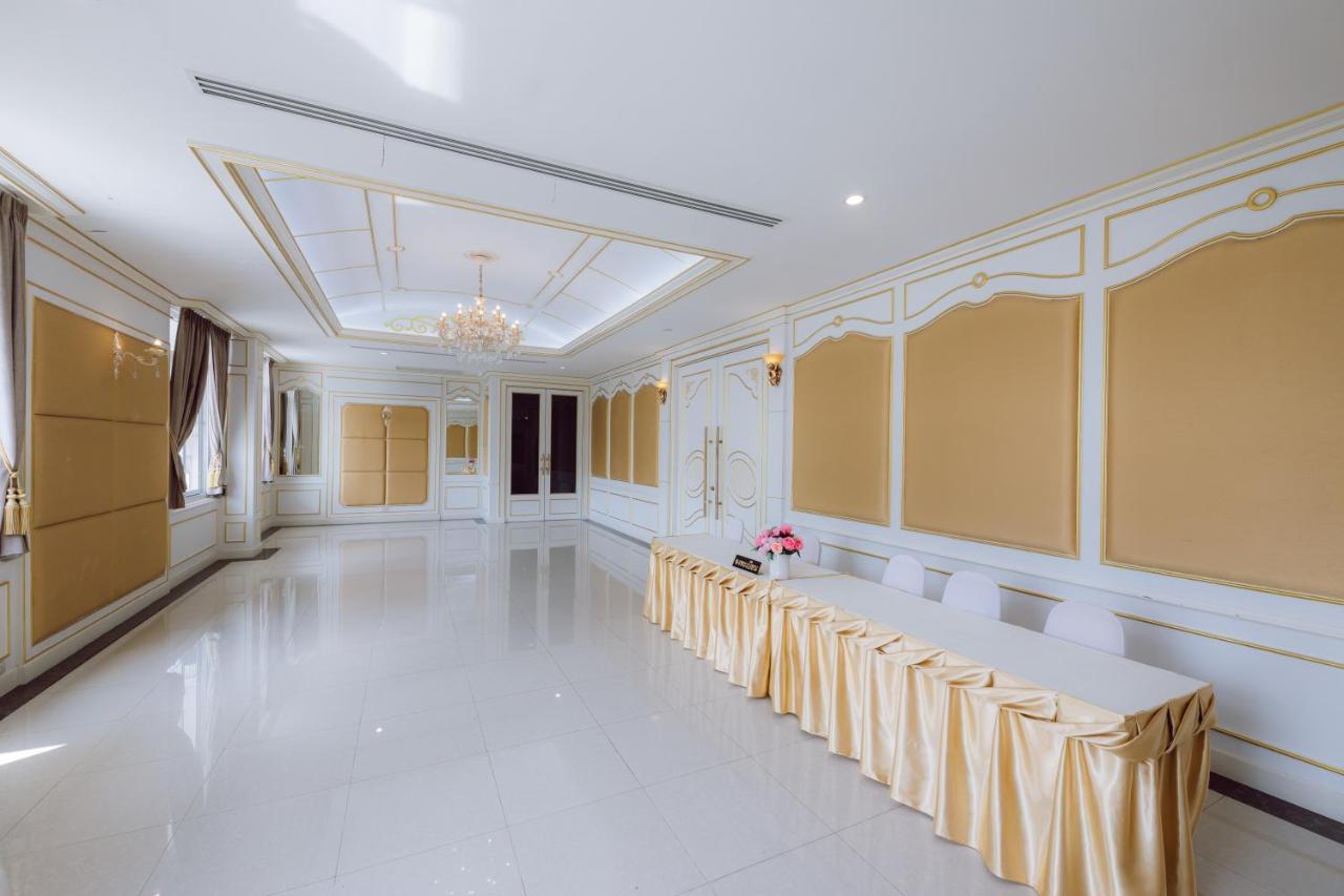 Hotel Morakot Twin Chumphon Esterno foto